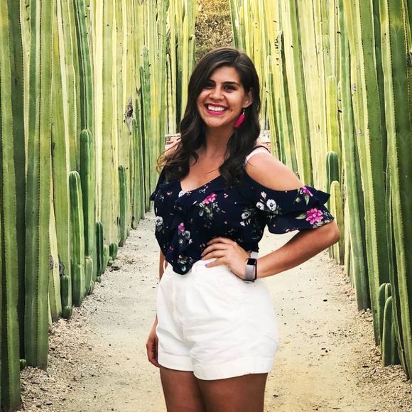 Meet your Posher, Mariela - Picture 1 of 1